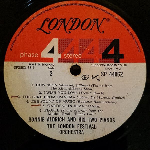 Ronnie Aldrich And His Two Pianos With The London Festival Orchestra : The Magic Moods Of Ronnie Aldrich (LP, Album)