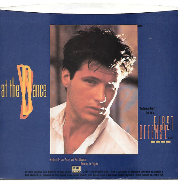 Corey Hart : Sunglasses At Night (7", Single, Sec)