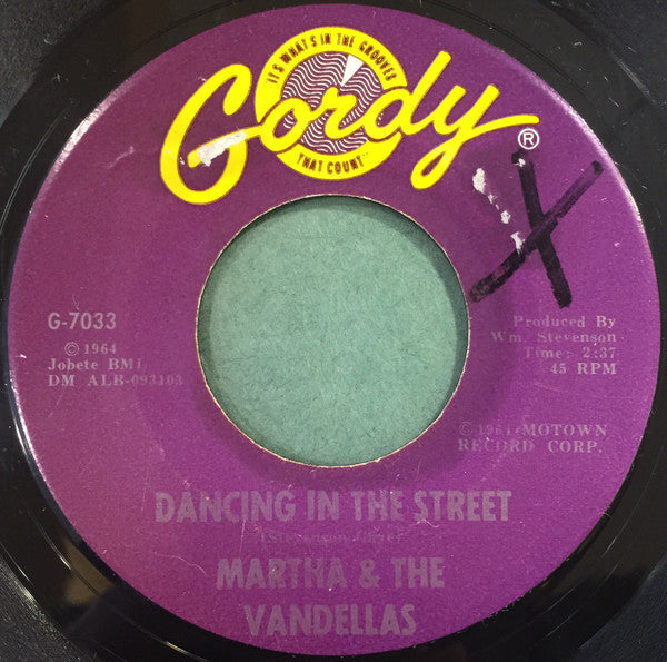 Martha & The Vandellas* : Dancing In The Street / There He Is (At My Door) (7", Single)