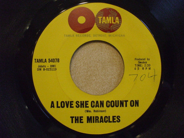 The Miracles : A Love She Can Count On / I Can Take A Hint (7", Mono, Styrene, Mon)