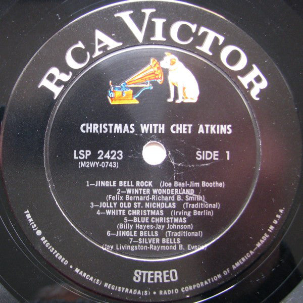 Chet Atkins : Christmas With Chet Atkins (LP, Album, RE, Hol)