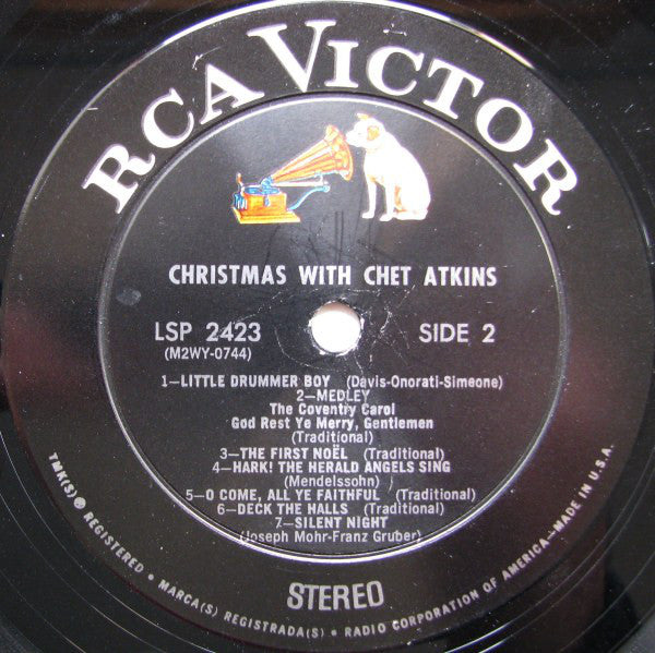 Chet Atkins : Christmas With Chet Atkins (LP, Album, RE, Hol)