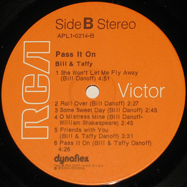 Bill & Taffy Danoff : Pass It On (LP, Album, Hol)