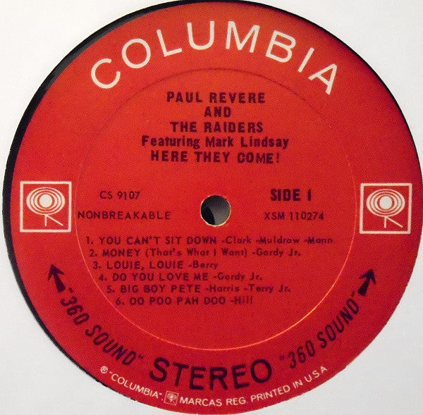 Paul Revere & The Raiders Featuring Mark Lindsay : Here They Come! (LP)
