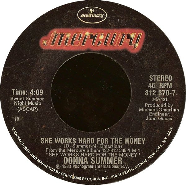 Donna Summer : She Works Hard For The Money (7", Single, Styrene, 19 )