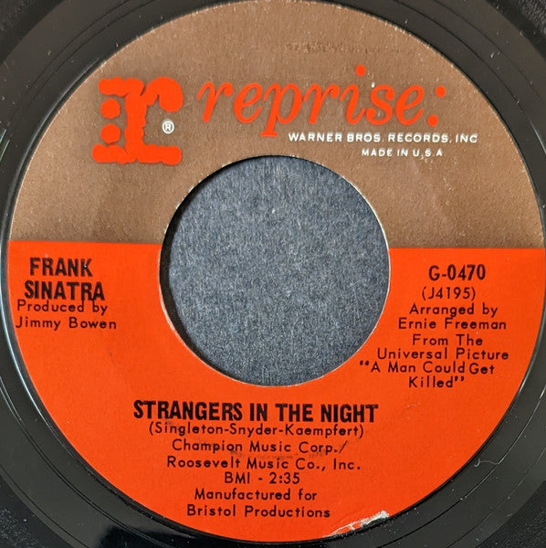 Frank Sinatra : Strangers In The Night / Oh, You Crazy Moon (7", Single, Styrene, Ter)