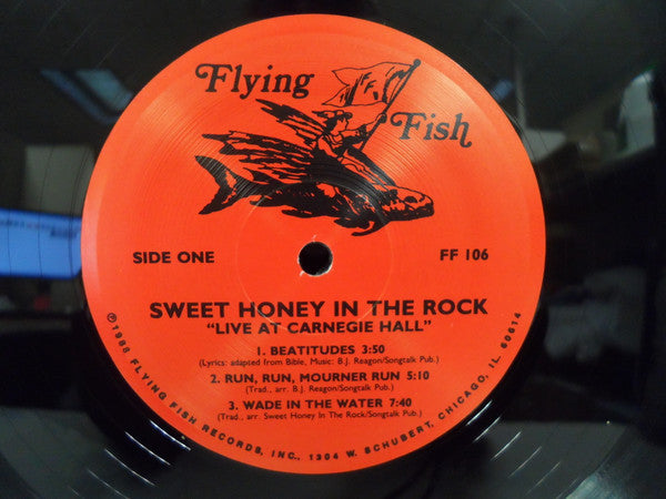 Sweet Honey In The Rock : Live At Carnegie Hall (2xLP, Album, Gat)