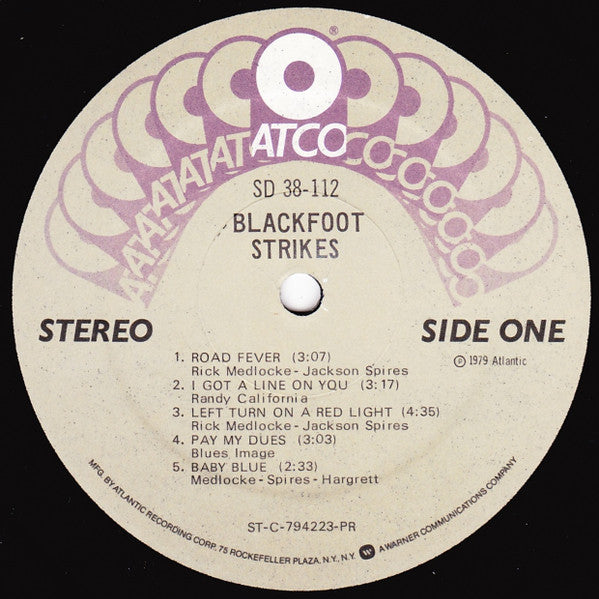 Blackfoot (3) : Strikes (LP, Album, PR )